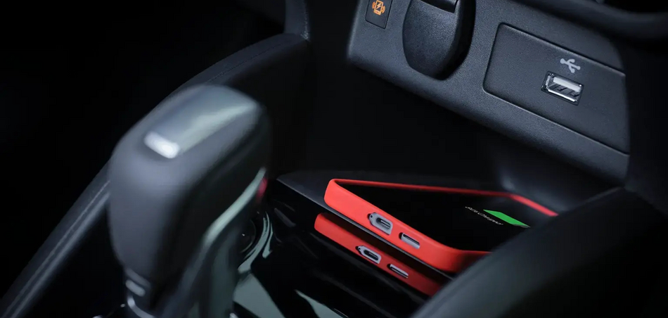 Carregador por indução e conexões do Nissan Kait